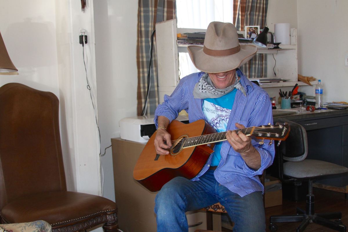 Kit Carson: In-Between